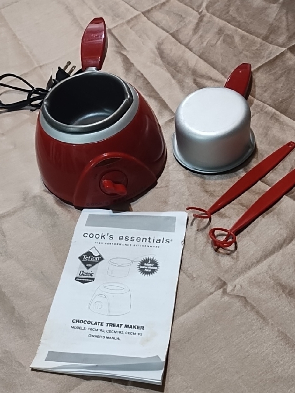 Red Chocolate Treat Maker Good Working Condition. A Few Scratches In Pics